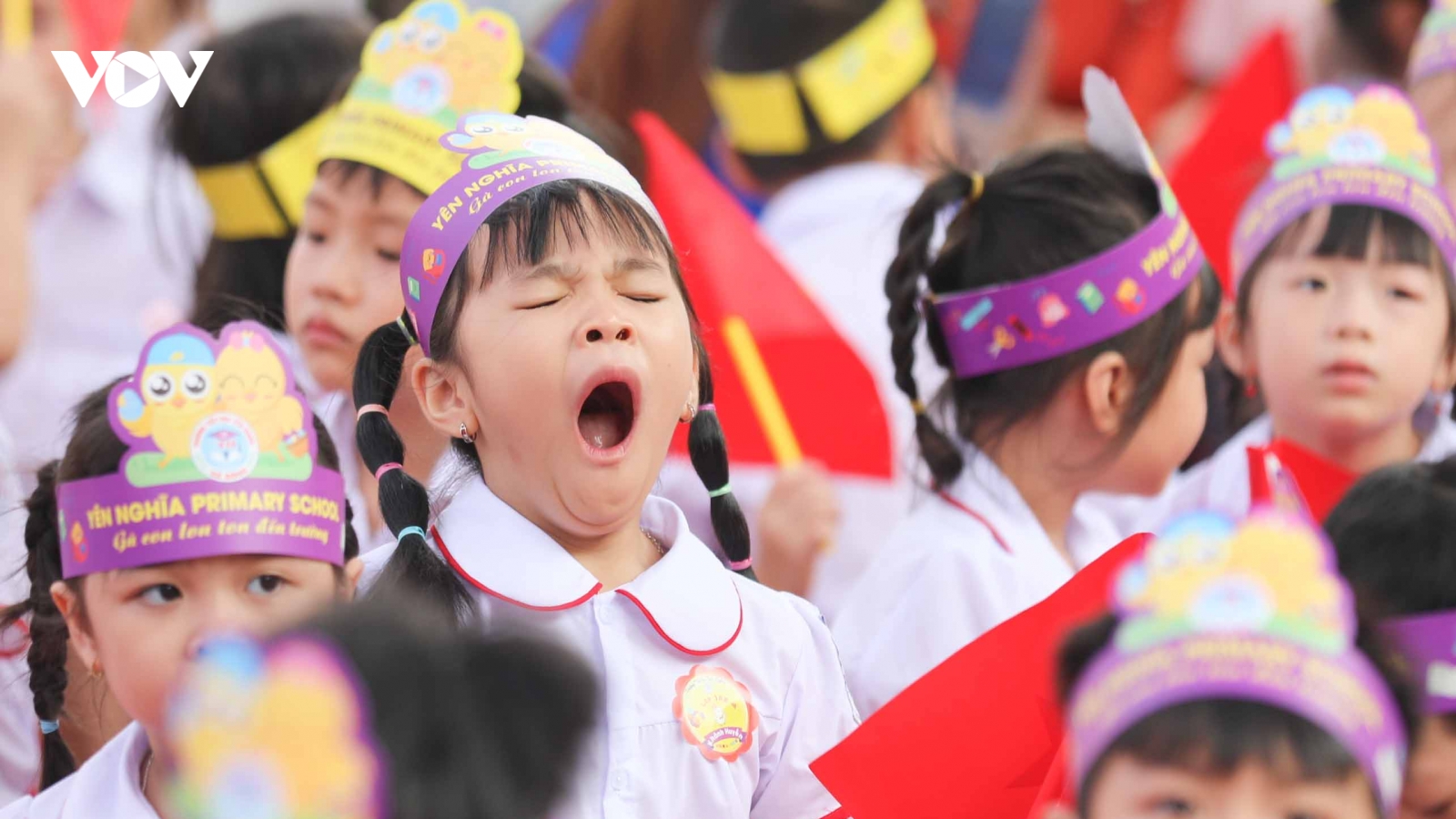 Những khoảnh khắc ngộ nghĩnh của học sinh lớp 1 ngày đầu tựu trường