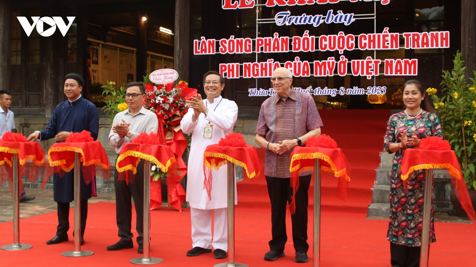 Triển lãm “Làn sóng phản đối cuộc chiến tranh phi nghĩa của Mỹ ở Việt Nam”