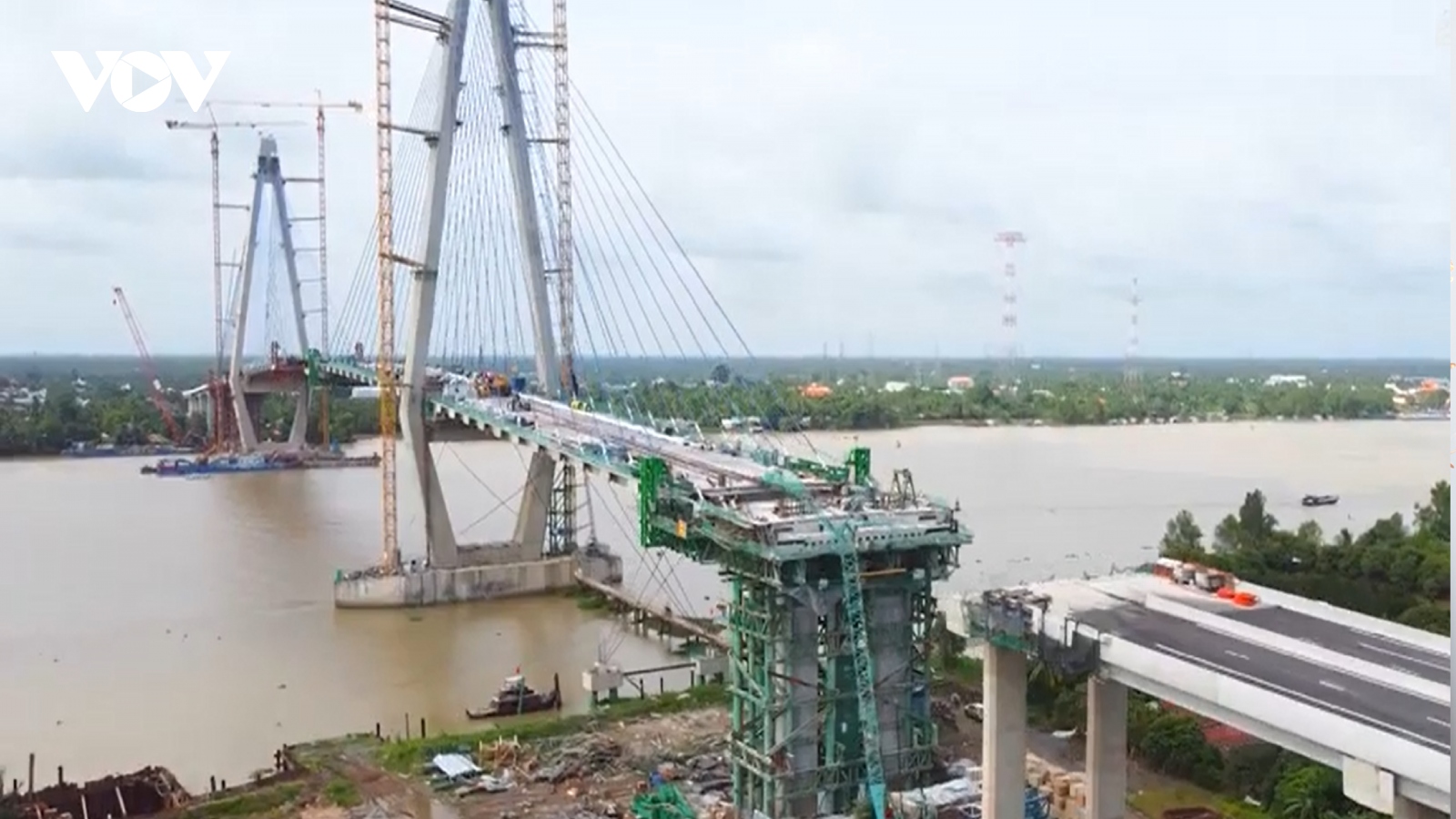 Cầu Mỹ Thuận 2 dự kiến hợp long vào tháng 10