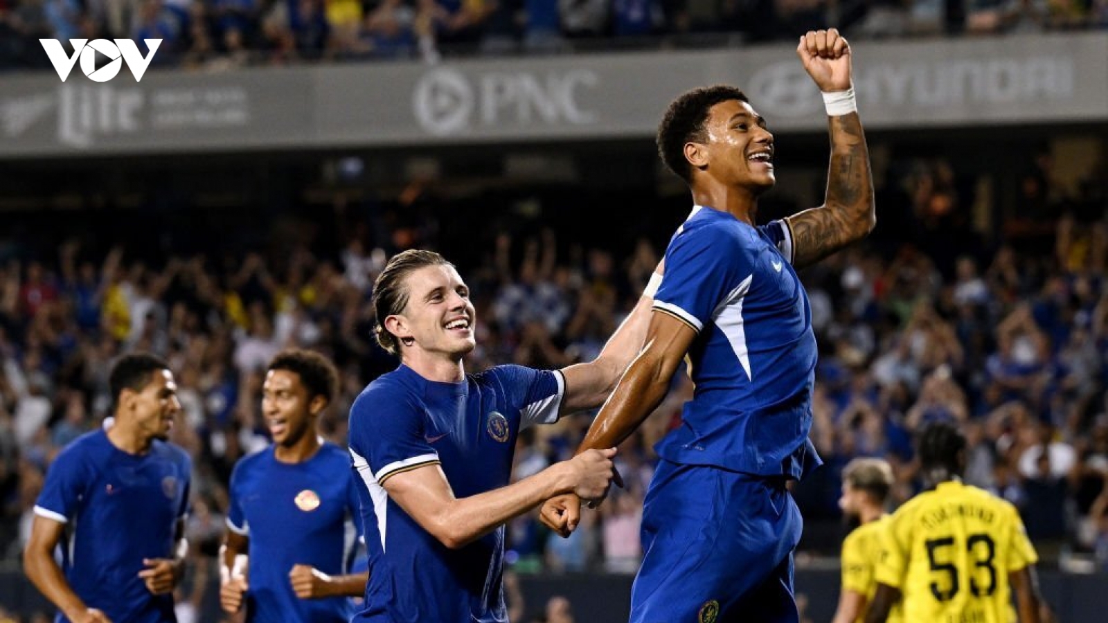 Sao trẻ xé lưới Dortmund ở phút 89, Chelsea bất bại trong tour du đấu hè