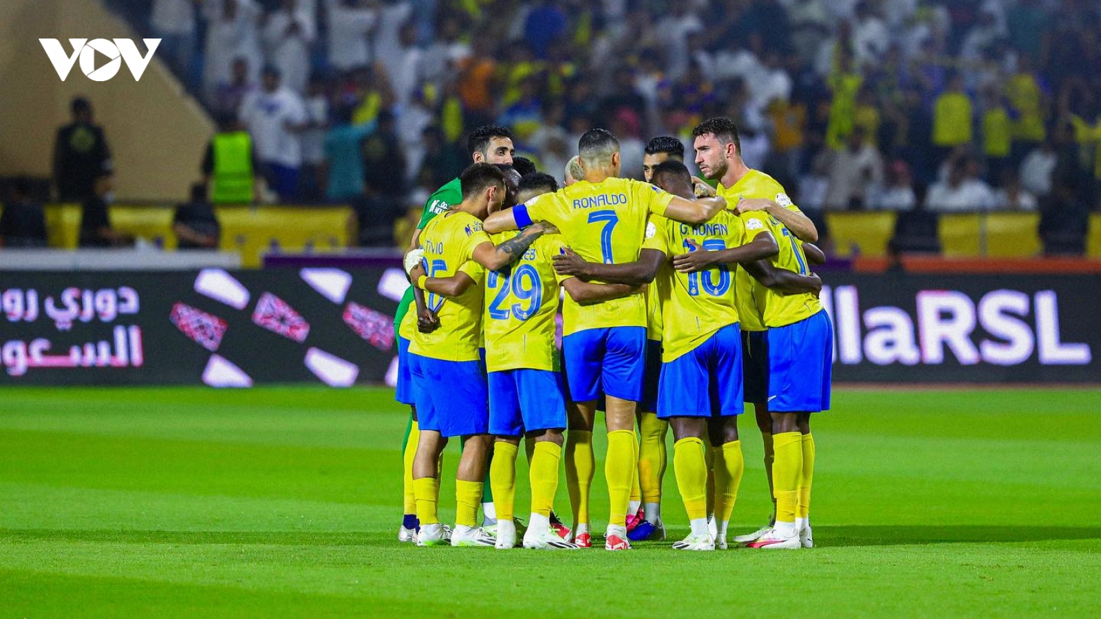 Ronaldo rực sáng, Al Nassr thắng đậm Al Fateh