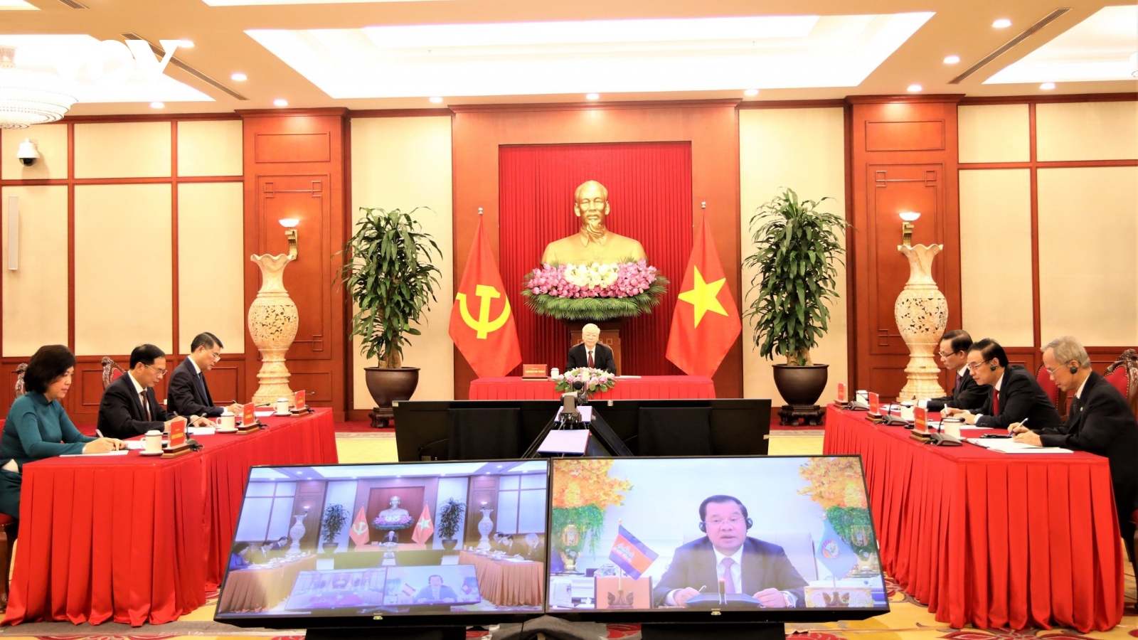 Tổng Bí thư Nguyễn Phú Trọng điện đàm với Chủ tịch CPP, Thủ tướng Campuchia Hun Sen