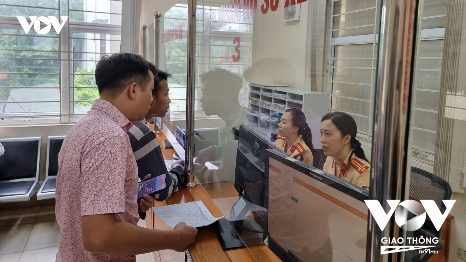 Cấp biển số xe theo mã định danh: Nhiều người còn mơ hồ