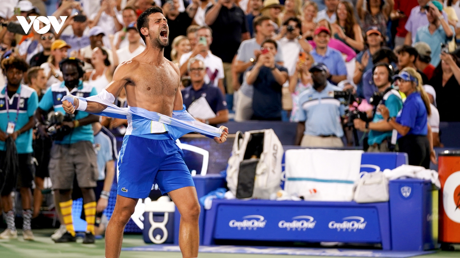 Vô địch Cincinnati Masters 2023, Djokovic xé áo ăn mừng