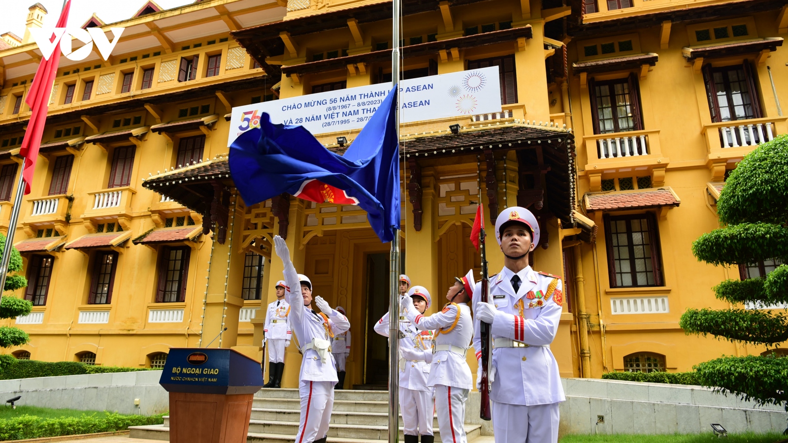 Toàn cảnh lễ thượng cờ kỷ niệm 56 năm ngày thành lập ASEAN