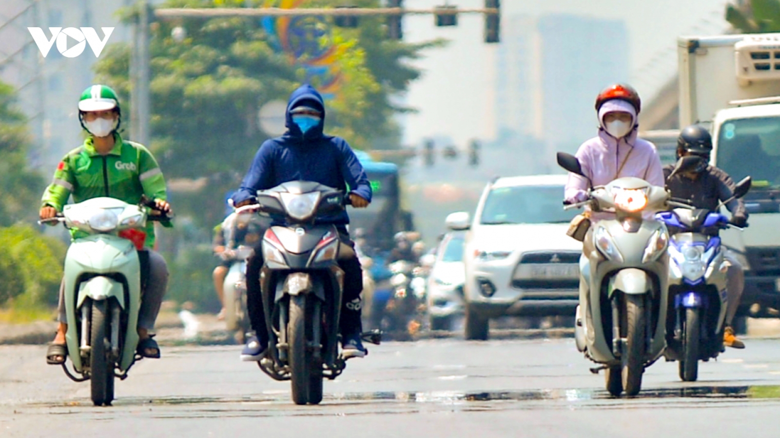 Thời tiết hôm nay 17/8: Nắng nóng gay gắt từ Nghệ An đến Ninh Thuận