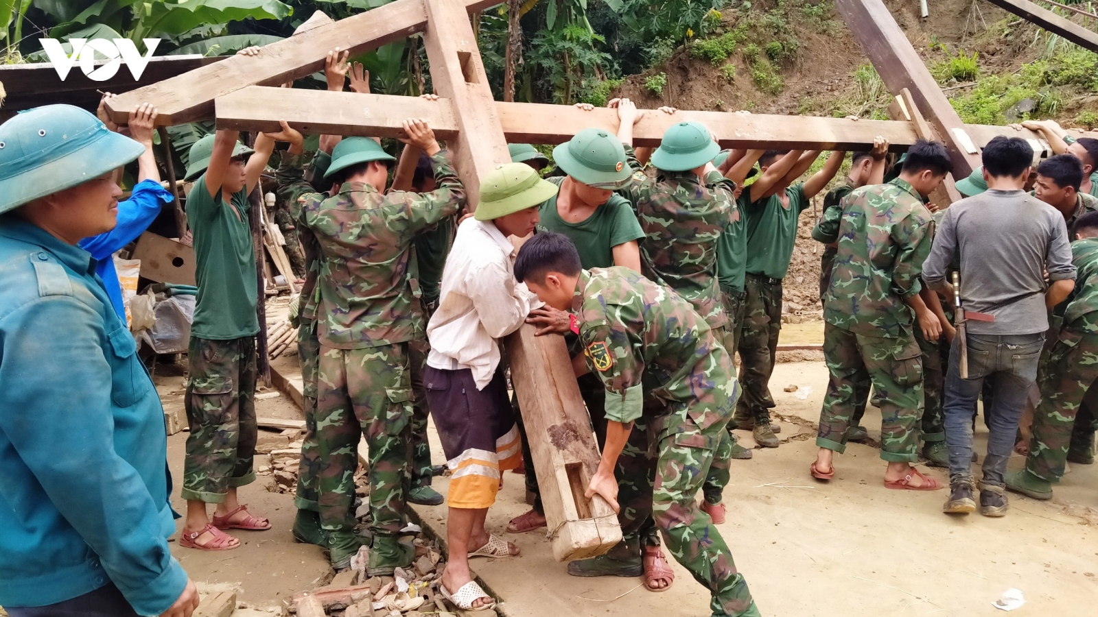 Tìm đất, dựng lại nhà cho nhân dân vùng lũ Mù Cang Chải