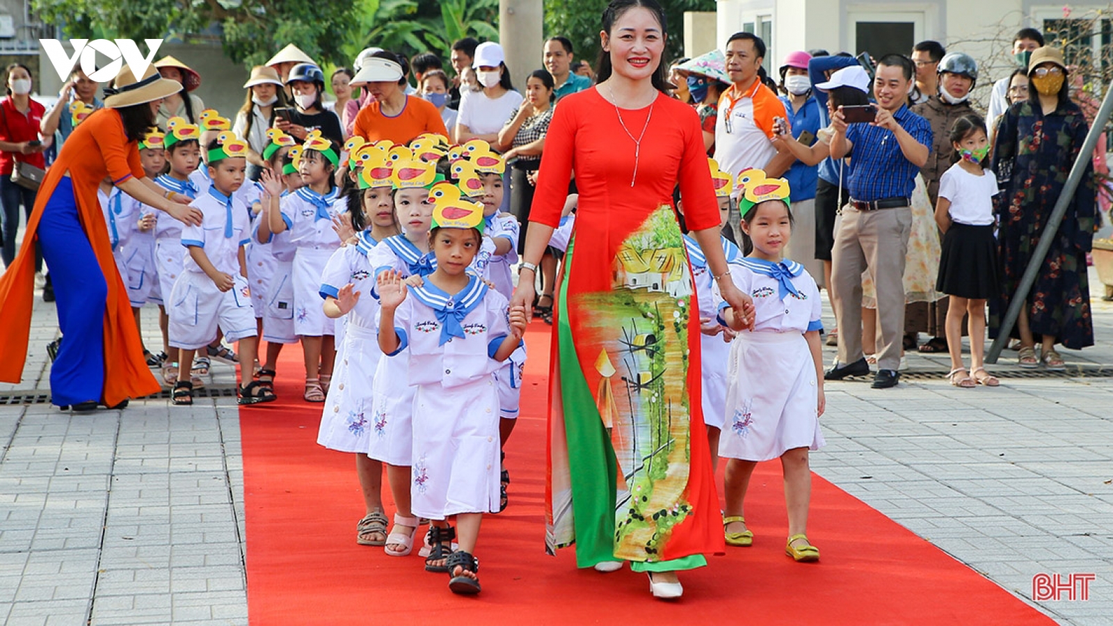 28.000 học sinh lớp 1 ở Hà Tĩnh tựu trường