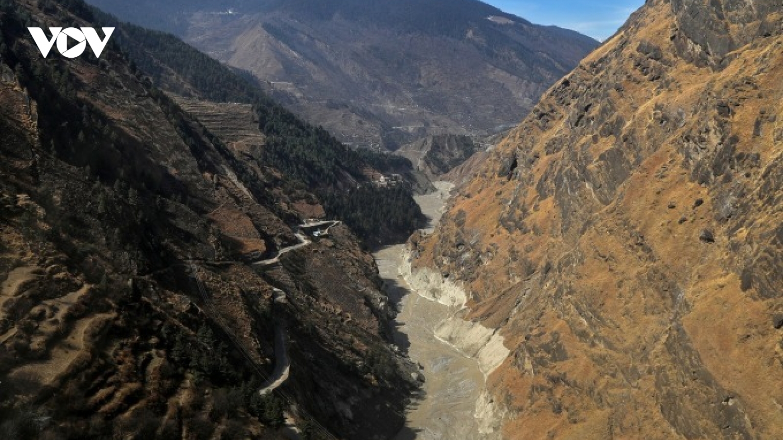 Mưa lớn gây sạt lở đất ở dãy Himalaya thuộc Ấn Độ làm ít nhất 41 người chết