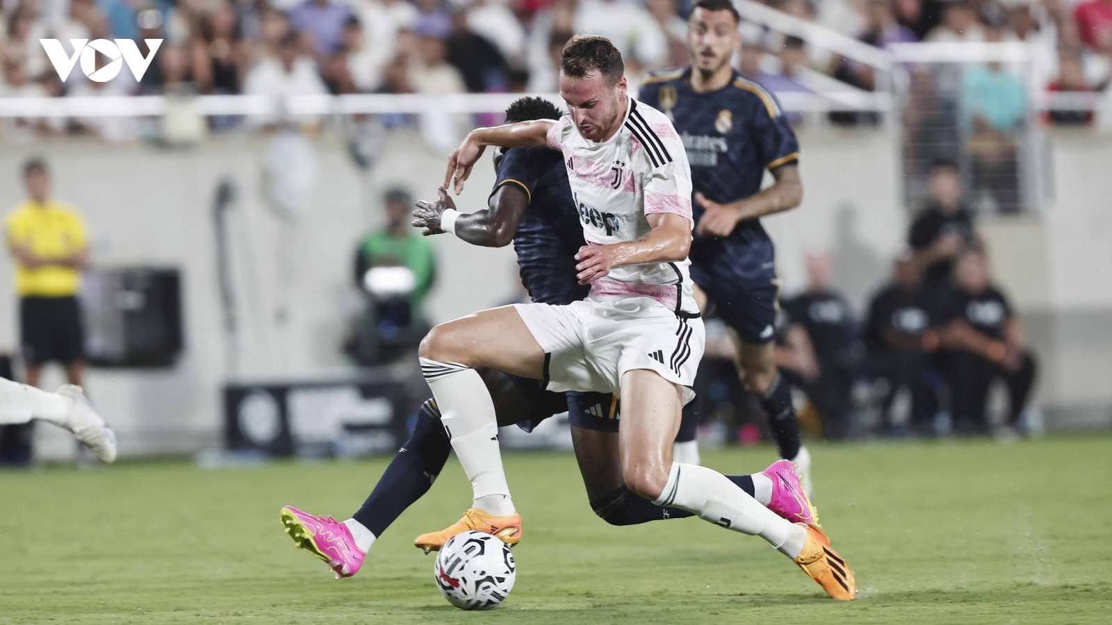 Real Madrid thua Juventus trong trận giao hữu cuối cùng trước mùa giải mới
