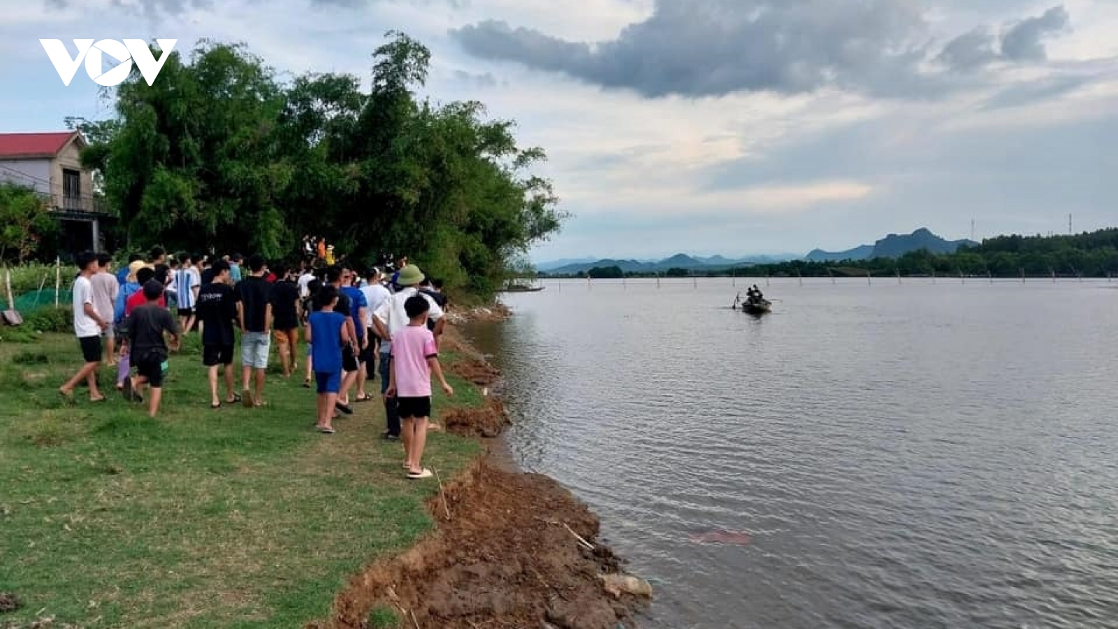 Quảng Bình: Tắm sông Nhật Lệ, 1 nam sinh lớp 8 bị đuối nước tử vong