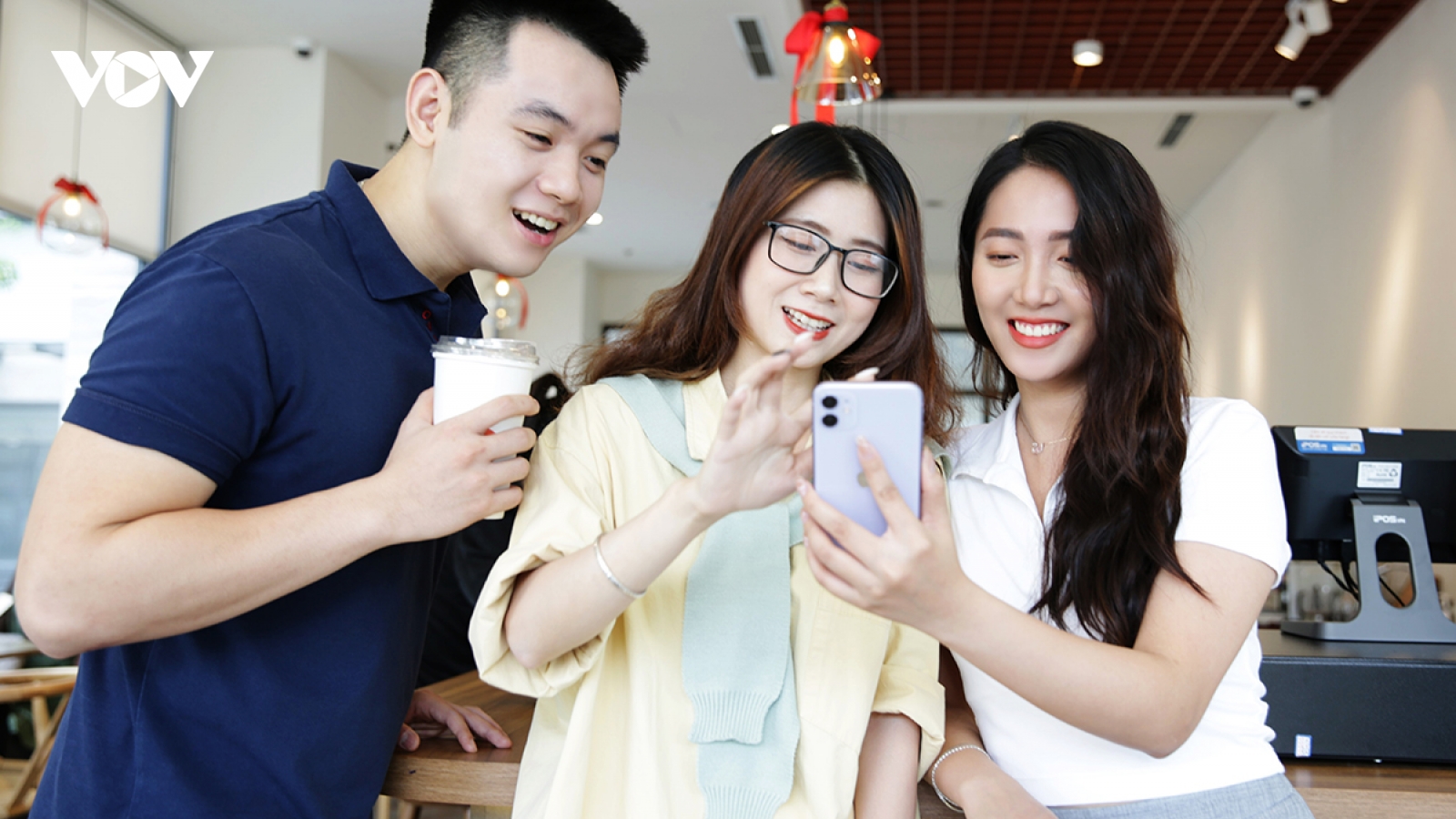 Ưu đãi tới 300.000 đồng khi đặt vé máy bay trên ứng dụng ngân hàng và ví VNPAY