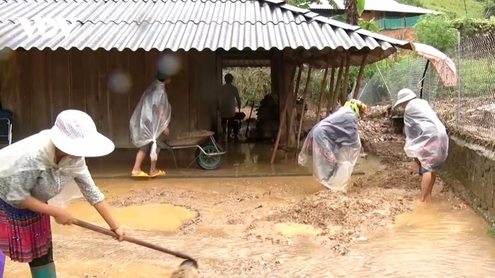 Cuộc sống dần ổn định nơi rốn lũ Tà Mung