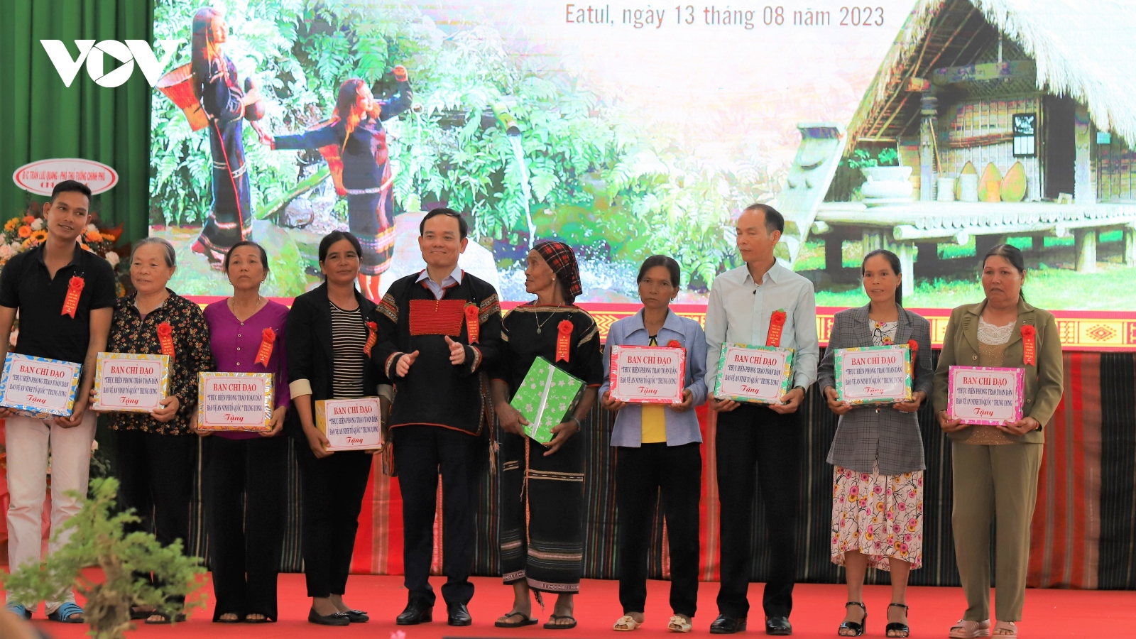 Phó Thủ tướng Trần Lưu Quang dự Ngày hội Toàn dân bảo vệ an ninh Tổ quốc