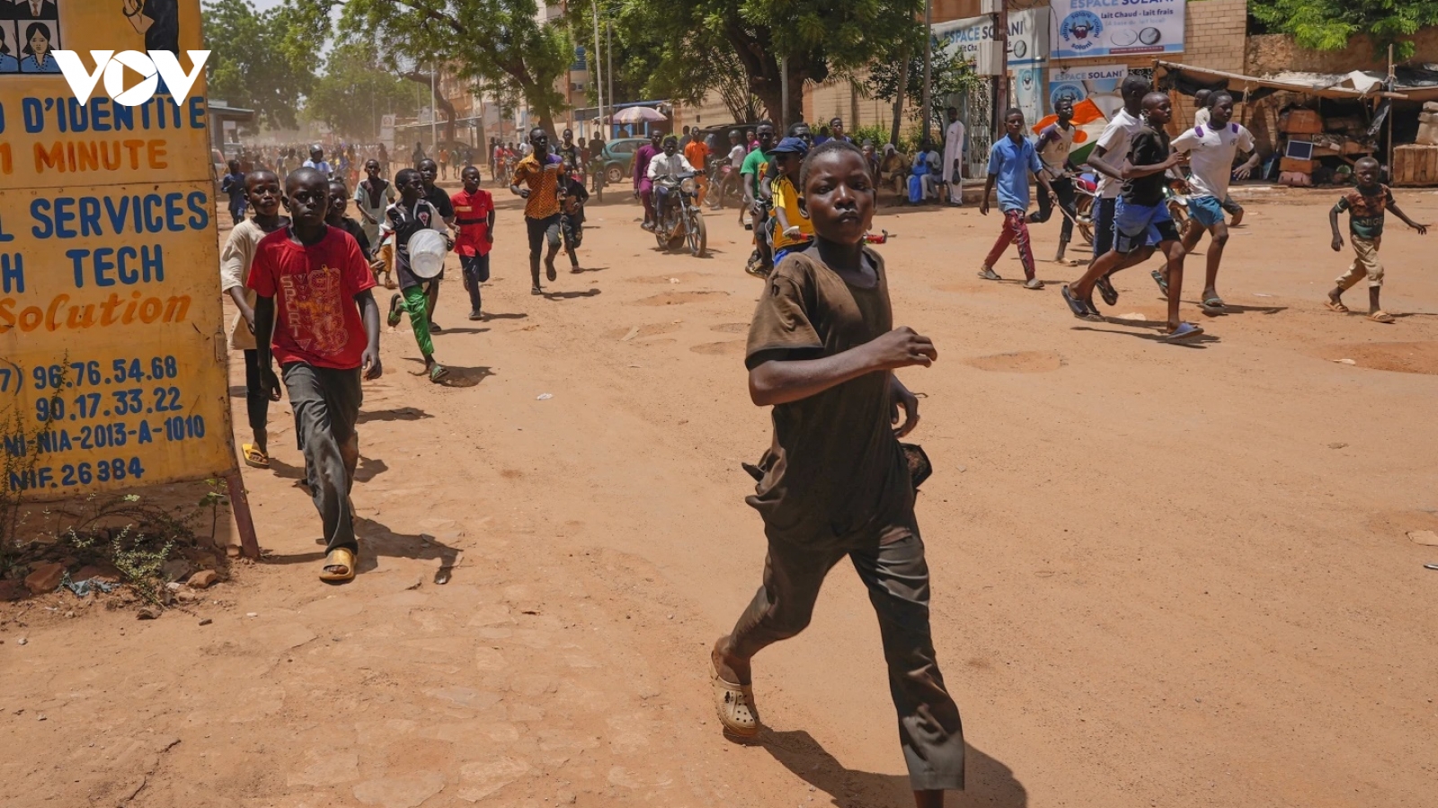 Phe đảo chính Niger củng cố quyền lực bất chấp cảnh báo của ECOWAS