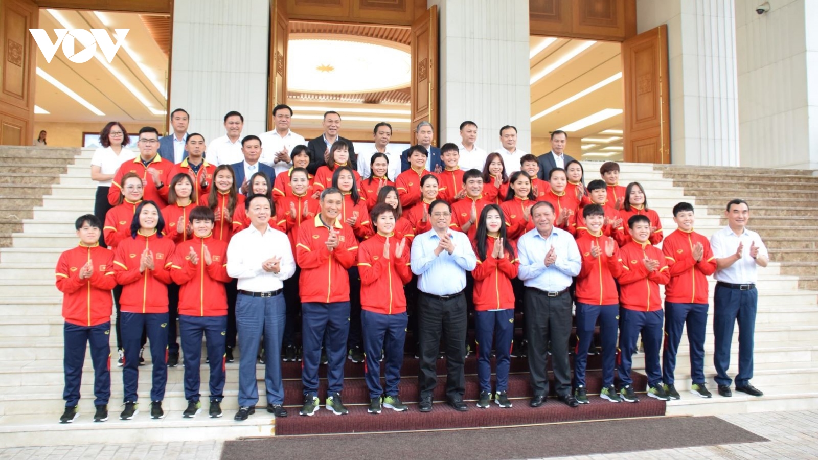 Thủ tướng Phạm Minh Chính gặp mặt Đội tuyển bóng đá nữ quốc gia Việt Nam