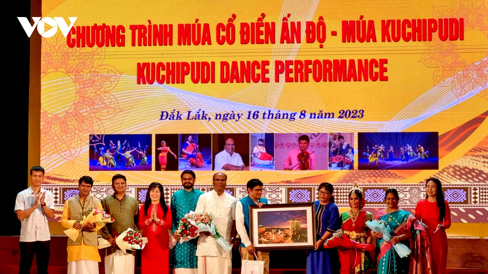 Múa cổ điển Ấn Độ Kuchipudi: "Xin chào Việt Nam" tại Đắk Lắk