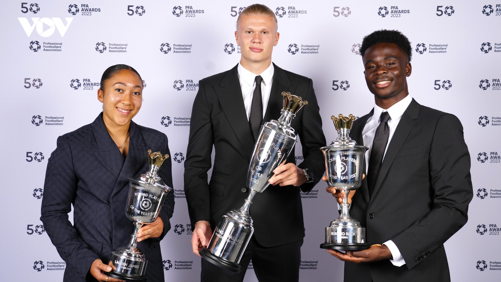 Erling Haaland giành giải Cầu thủ hay nhất bóng đá Anh mùa giải 2022/2023