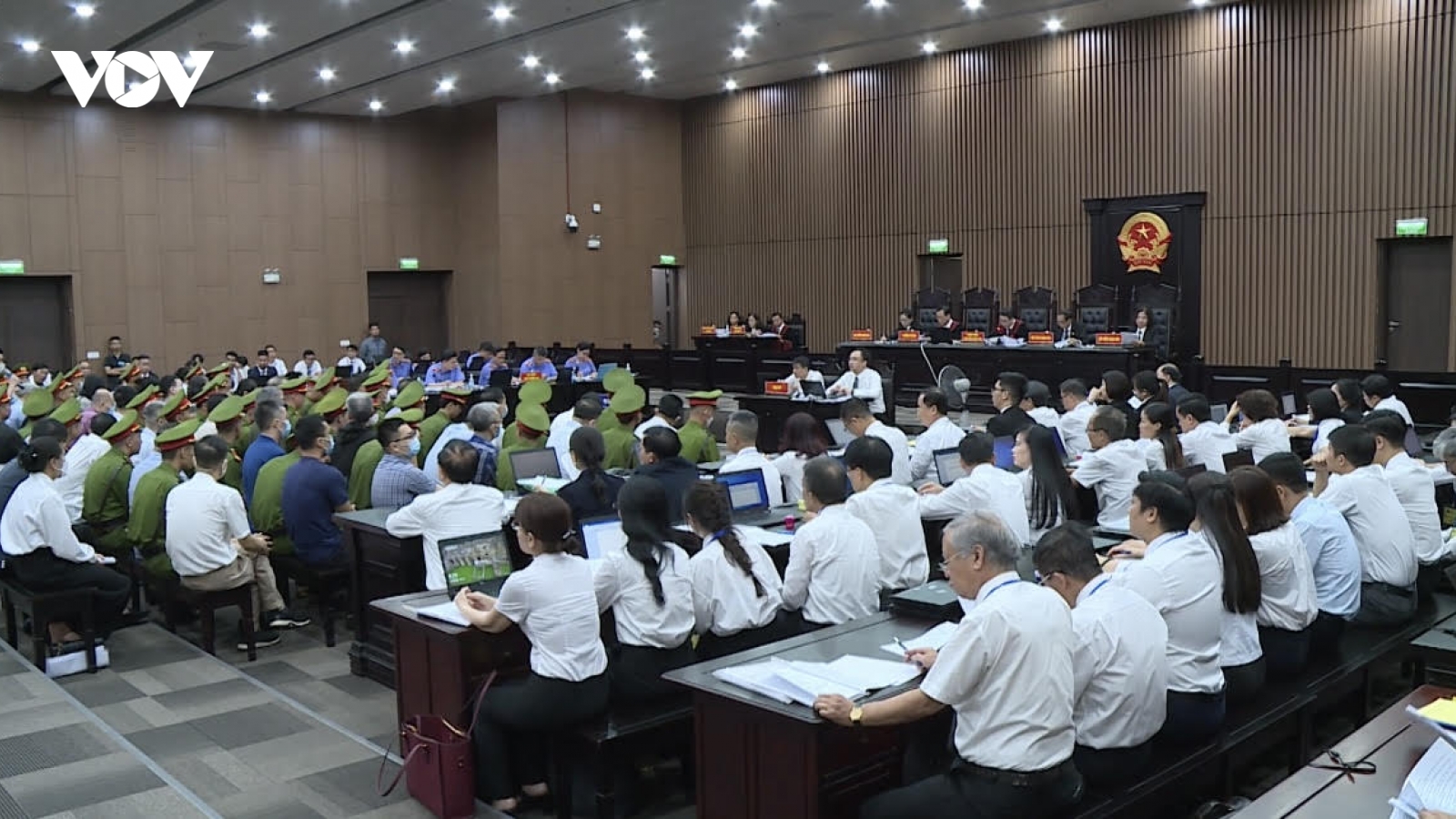 Nửa nhiệm kỳ phòng chống tham nhũng, khắc phục tình trạng trên nóng dưới lạnh