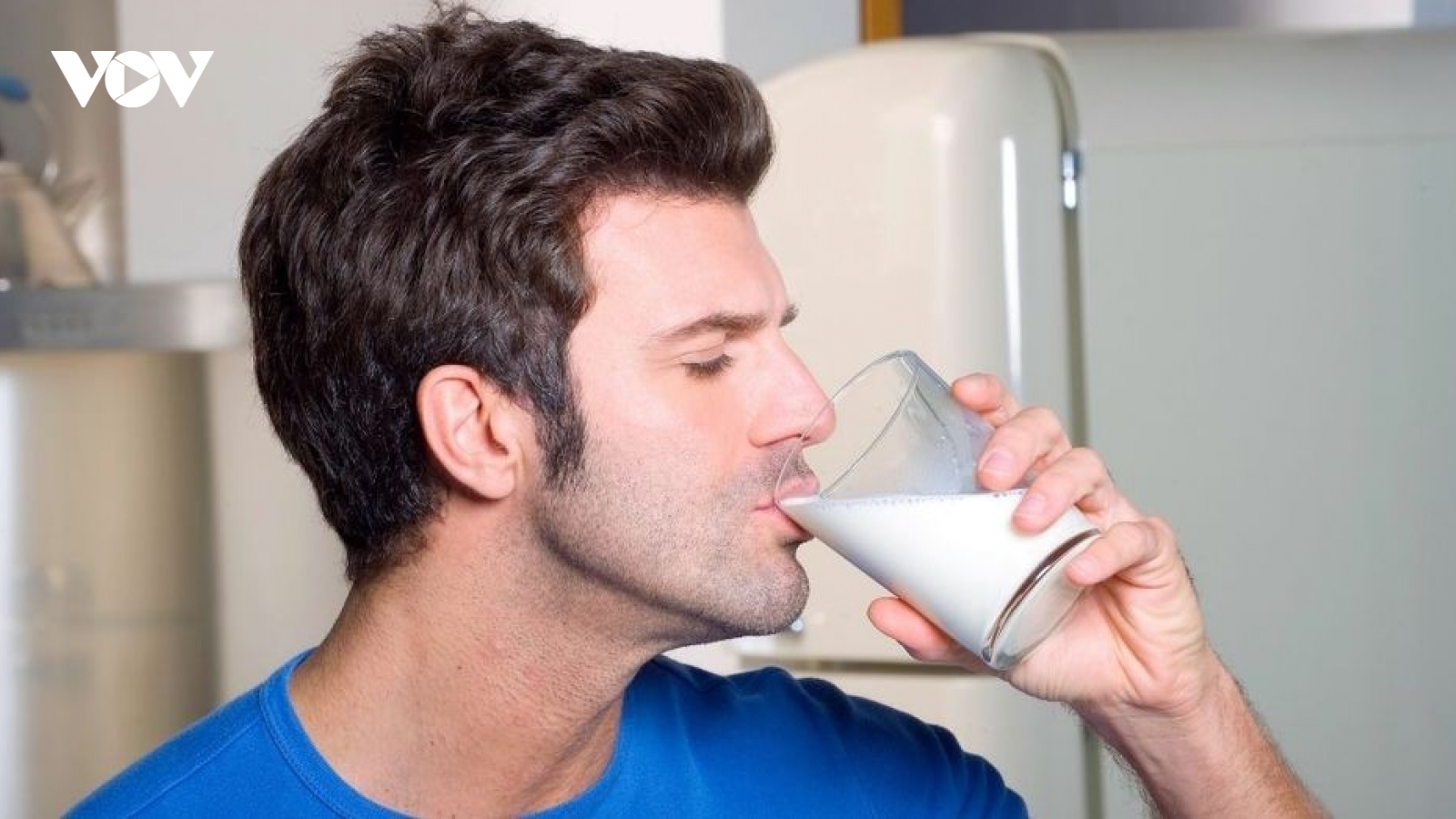 5 điều cần lưu ý đối với người thường xuyên uống sữa vào buổi sáng