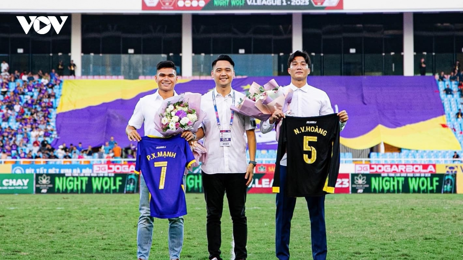 Hai tuyển thủ Việt Nam nói gì trong ngày ra mắt Hà Nội FC?