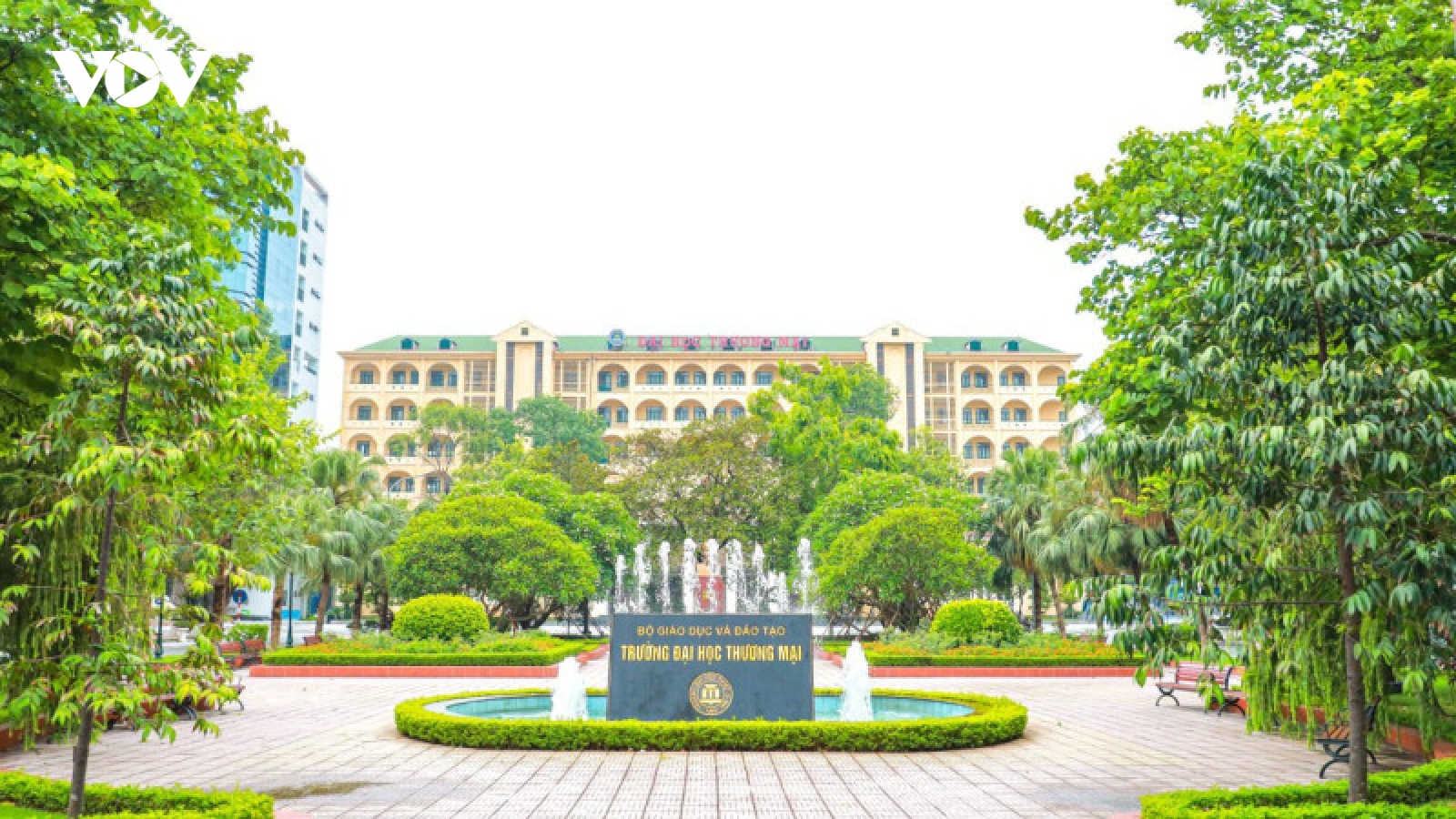 Điểm chuẩn ĐH Thương mại 2023 dao động từ 24-25,5 điểm