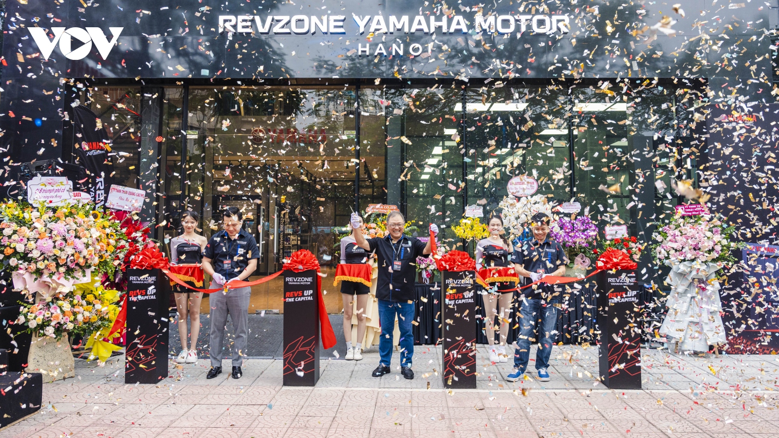 Yamaha khai trương showroom xe phân khối lớn đầu tiên tại Hà Nội
