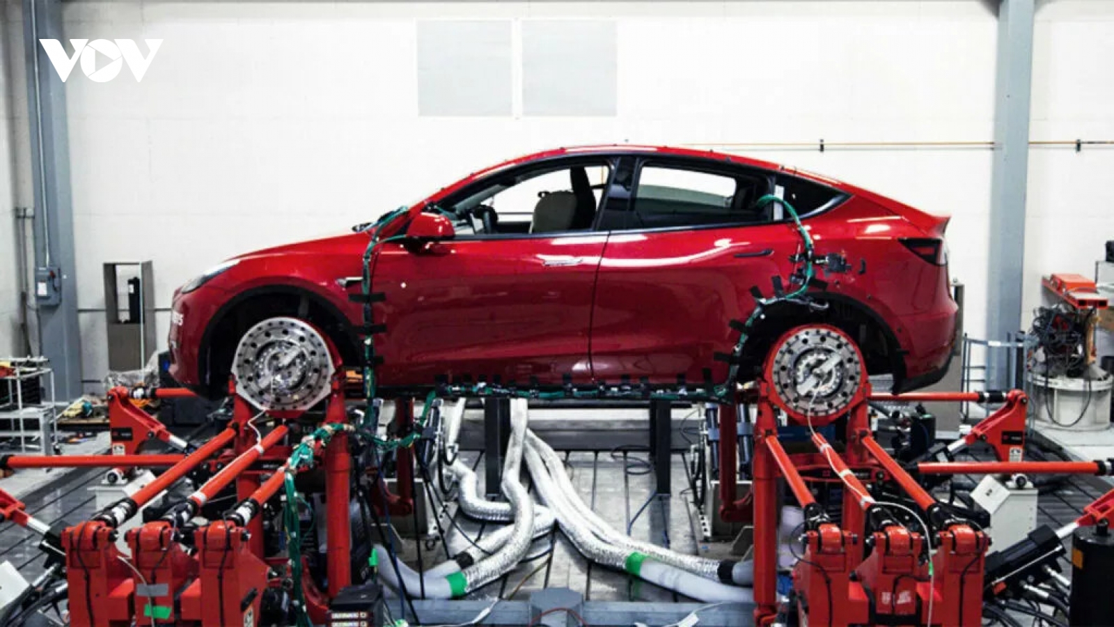 Tesla bí mật thâu tóm công ty công nghệ sạc không dây của Đức