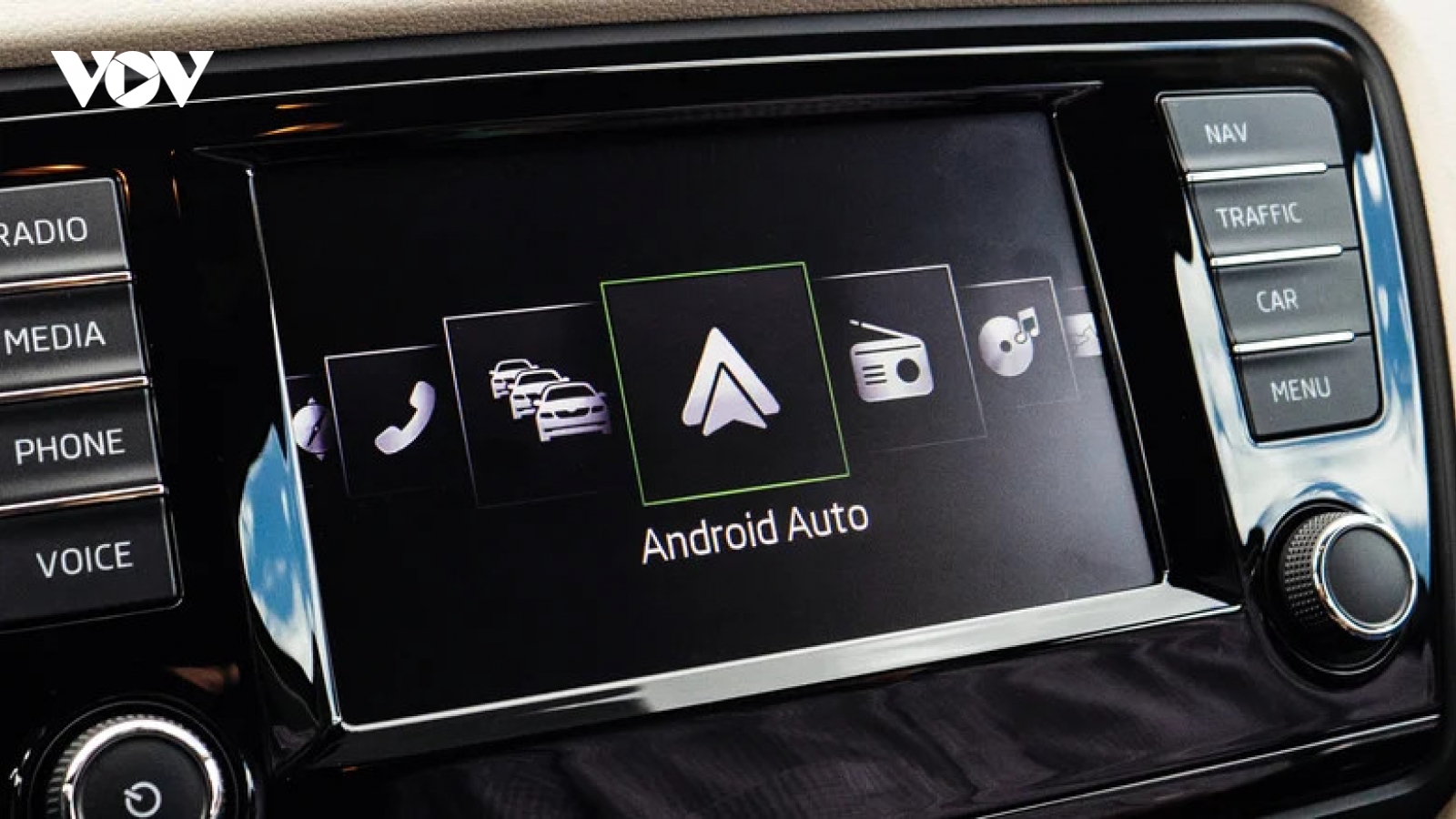 Cách thêm ứng dụng mới vào Android Auto