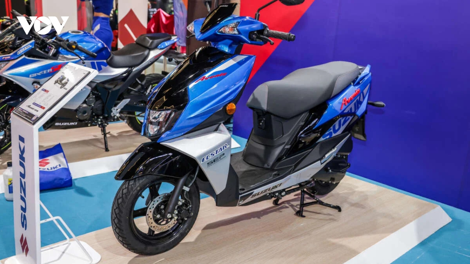 Chi tiết bộ đôi xe tay ga Suzuki Burgmann 125 và Suzuki Avenis 125 2023