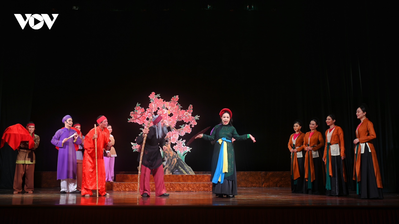 Chèo cổ Quan Âm Thị Kính “cháy vé” trước giờ diễn