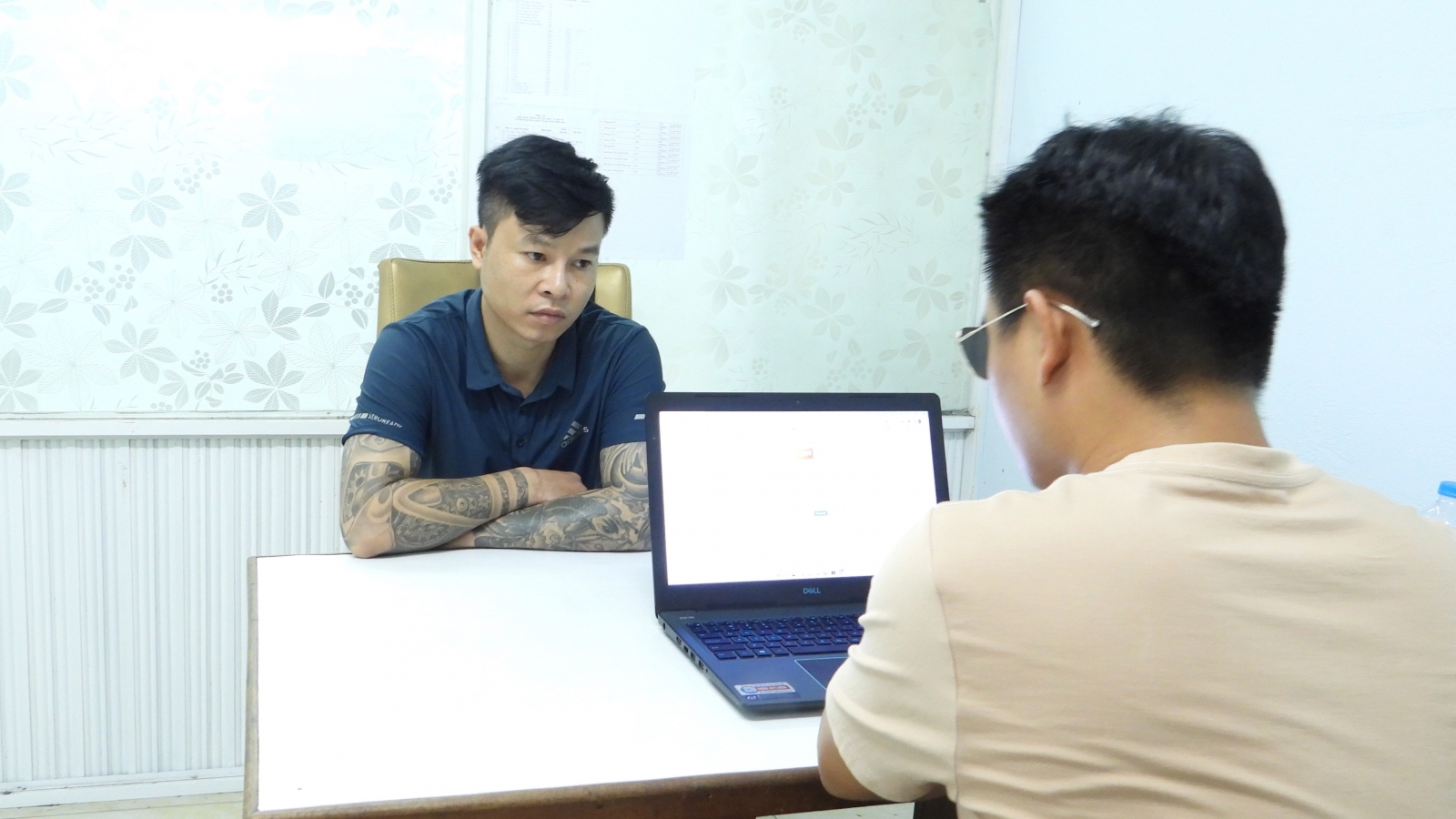 Bắt đối tượng cầm đầu đường dây cho vay lãi nặng từ 280 đến 400%/năm