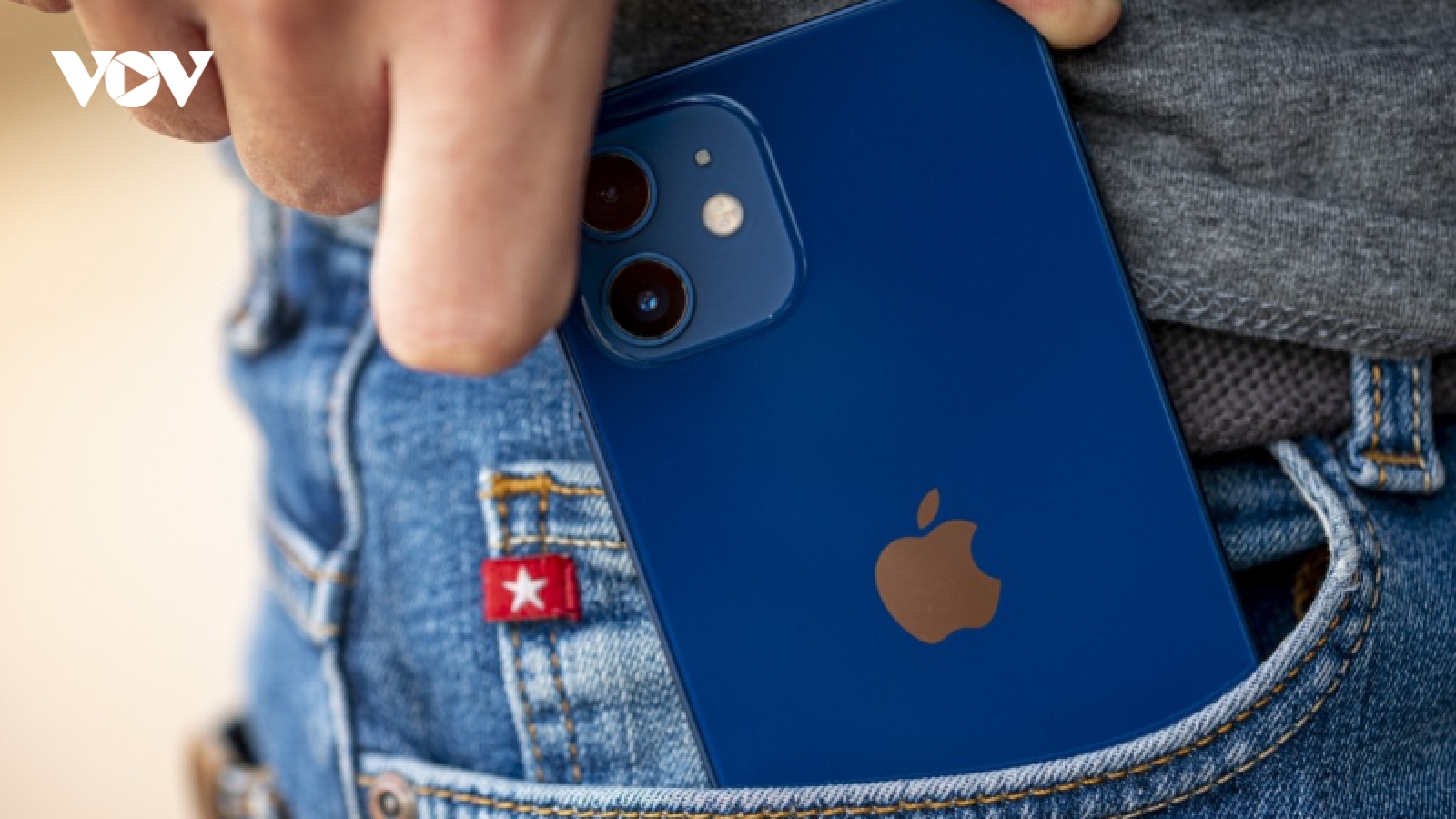 Apple sẽ tung bản cập nhật khắc phục vấn đề bức xạ iPhone 12
