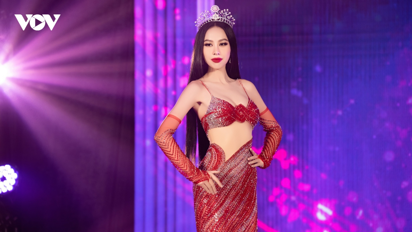 Chuyện showbiz: Á hậu Ngọc Hằng "lột xác" trước thềm thi Hoa hậu Liên lục địa 2023