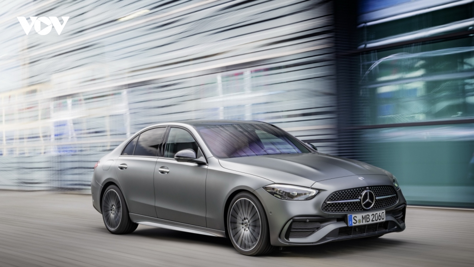 Bảng giá xe ô tô Mercedes-Benz tháng 9: Mercedes C-Class giảm hơn 100 triệu đồng