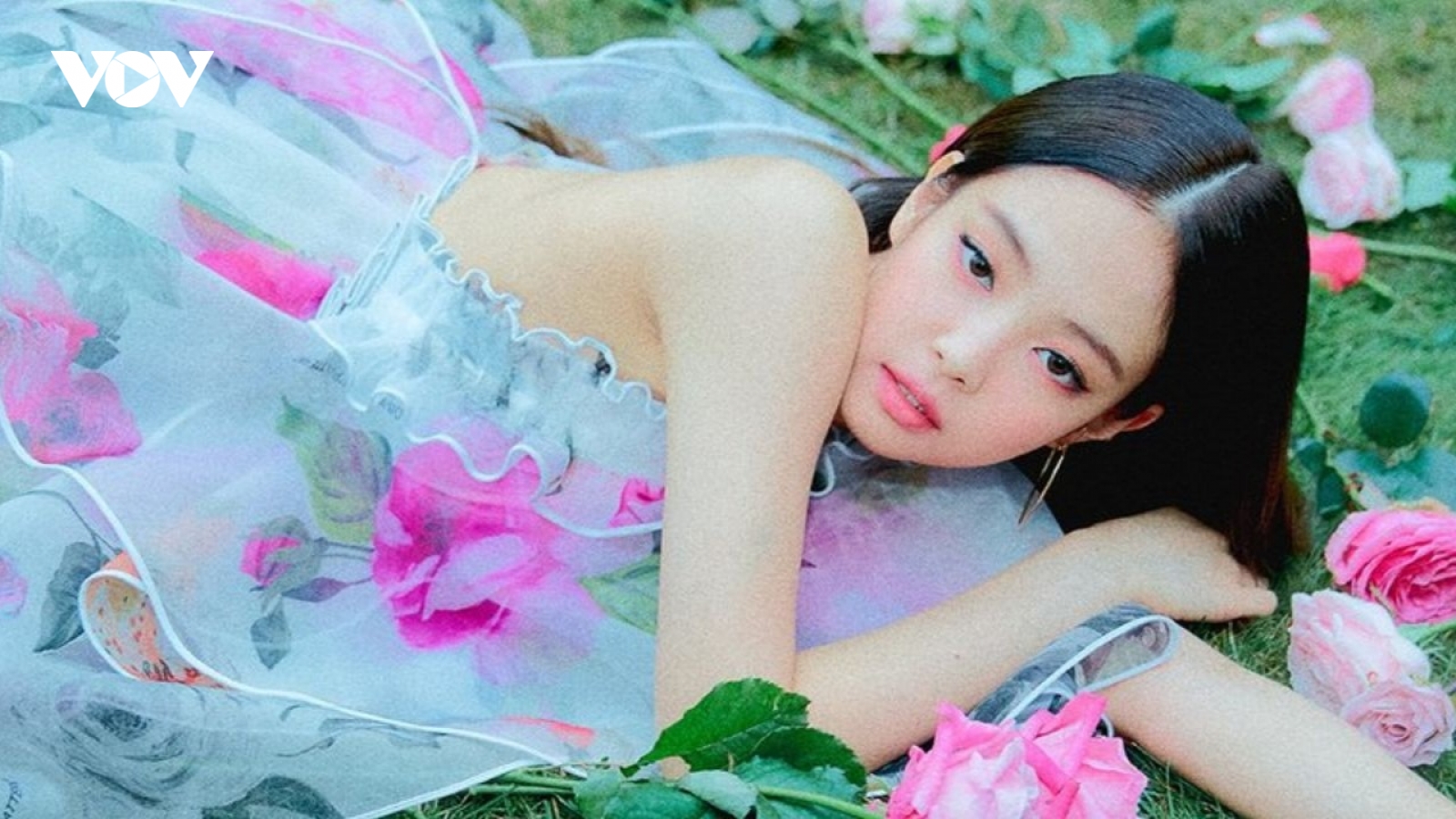 Jennie sắp phát hành ca khúc solo mới giữa nỗi lo Blackpink tan rã?