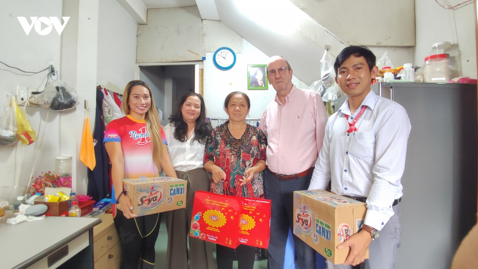 Tân Hiệp Phát trao tặng quà Tết trung thu cho hơn 30.000 trẻ em