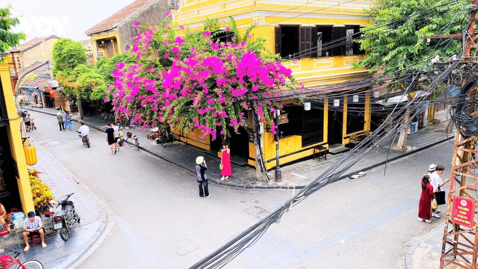 Phố cổ Hội An lưa thưa du khách trong ngày đầu nghỉ lễ Quốc khánh