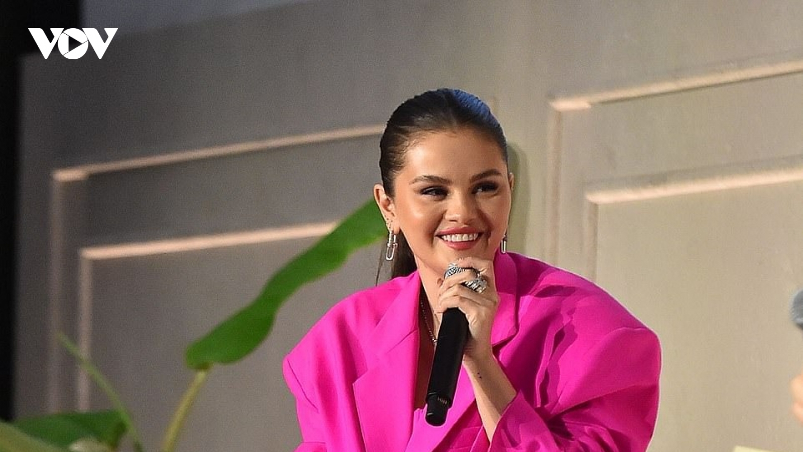 Selena Gomez không quan tâm việc được theo dõi nhiều nhất trên Instagram