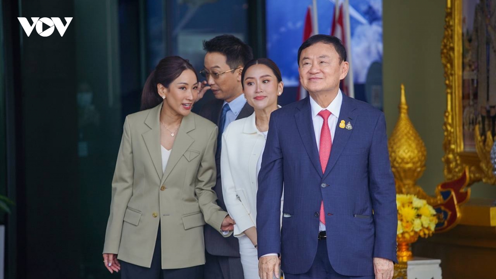 Cựu Thủ tướng Thái Lan Thaksin phải phẫu thuật và vẫn điều trị trong viện