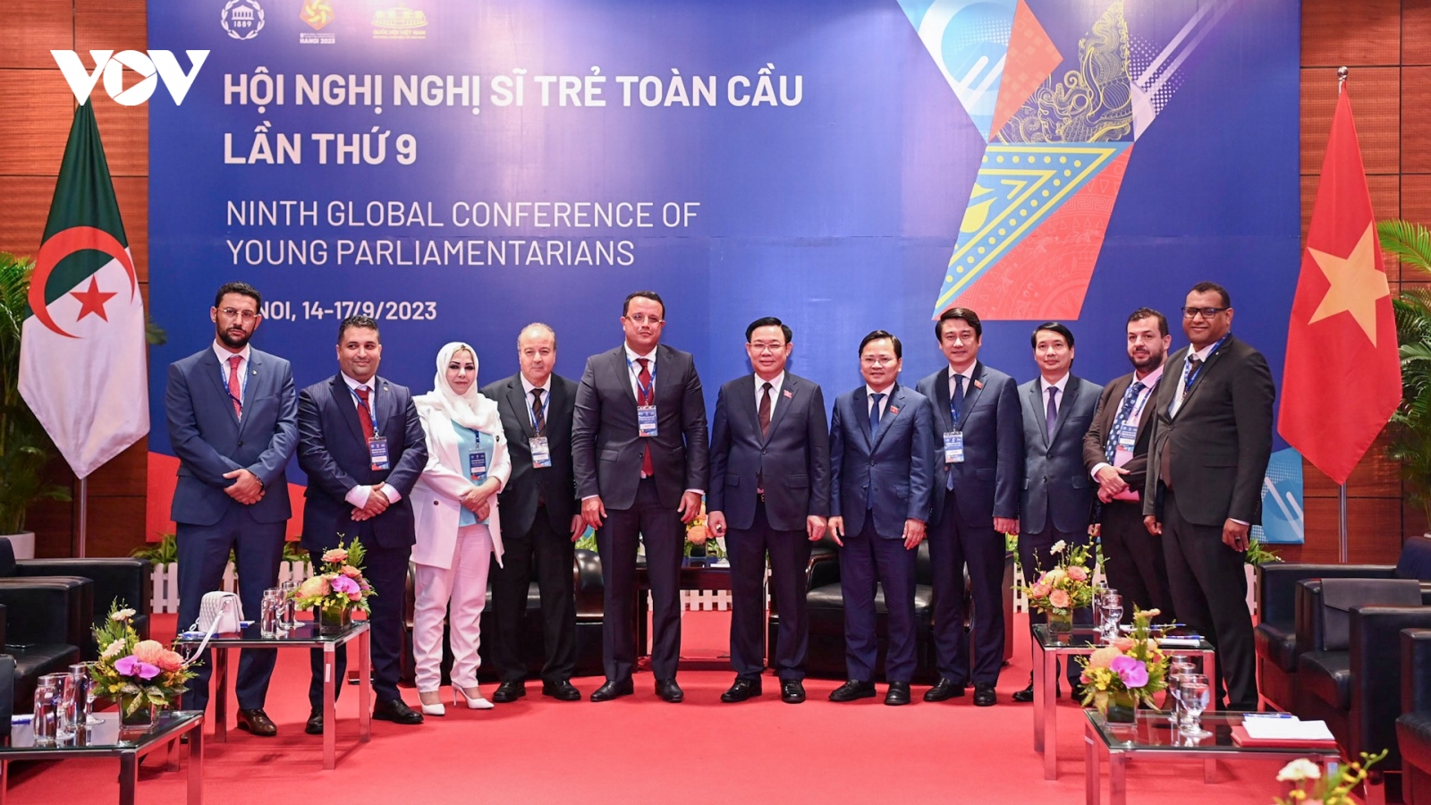 Chủ tịch Quốc hội Vương Đình Huệ tiếp Phó chủ tịch Quốc hội Algeria