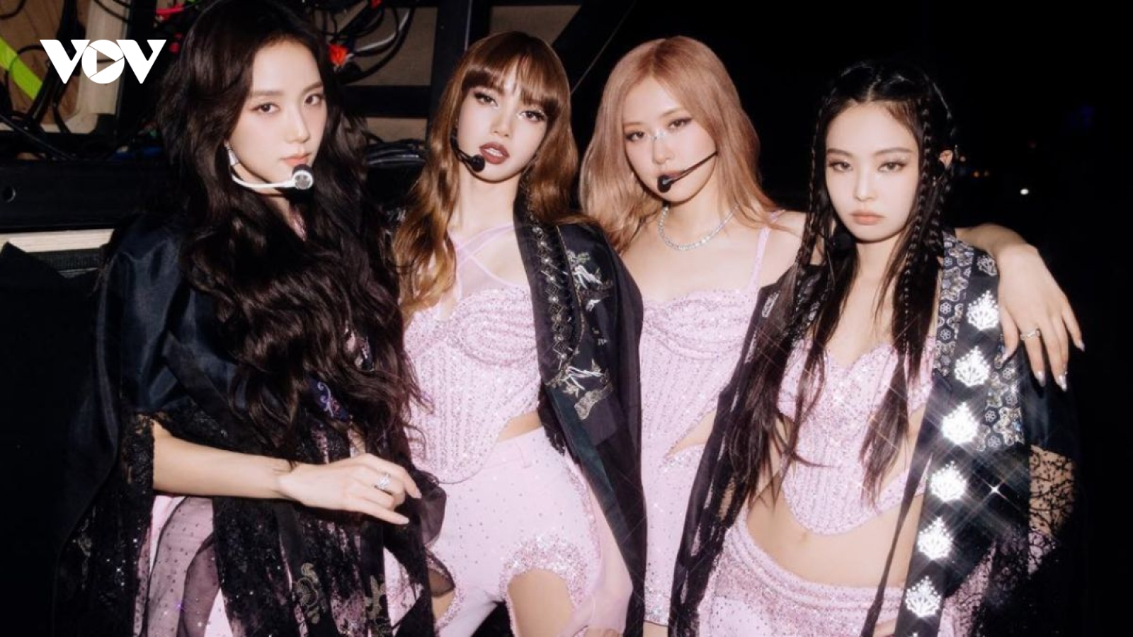 Rosé (BlackPink) là thành viên duy nhất gia hạn hợp đồng với YG