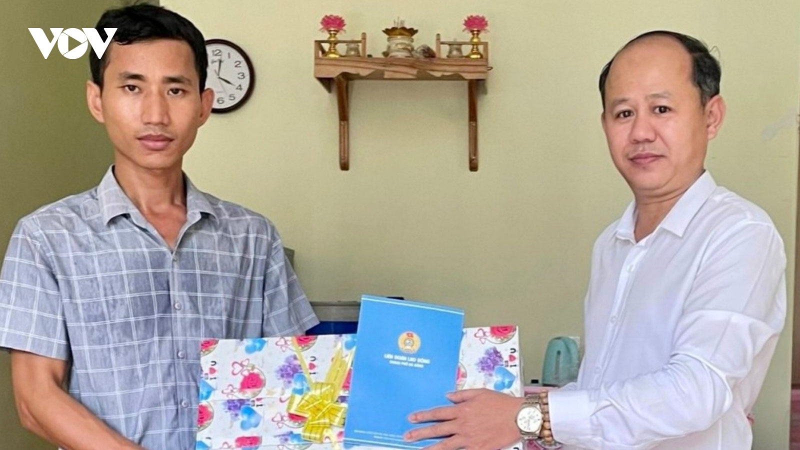 Trao “Mái ấm công đoàn” cho công nhân lao động nghèo ở Đà Nẵng