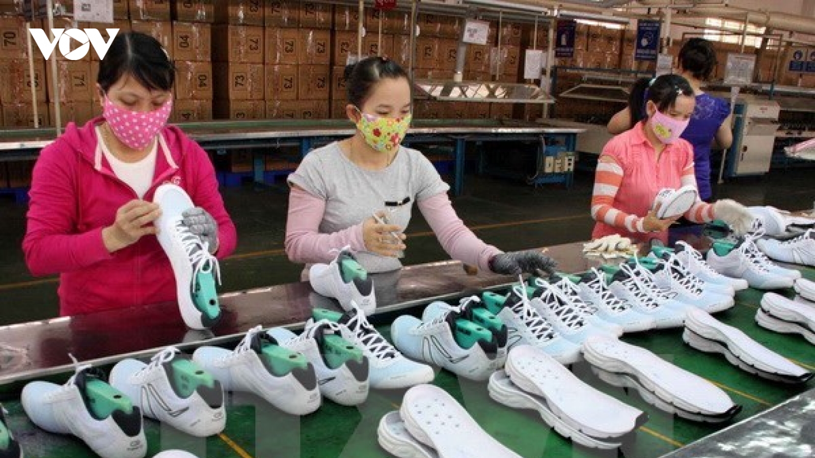 Việt Nam – Top 10 điểm đến thu hút FDI châu Âu: Chuyên gia diễn giải và khuyến nghị