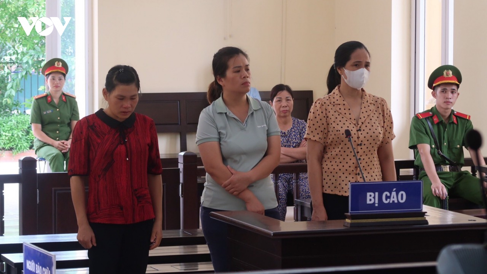 Chi tiền không đúng mục đích, hiệu trưởng và 2 nhân viên trường nội trú lĩnh án tù