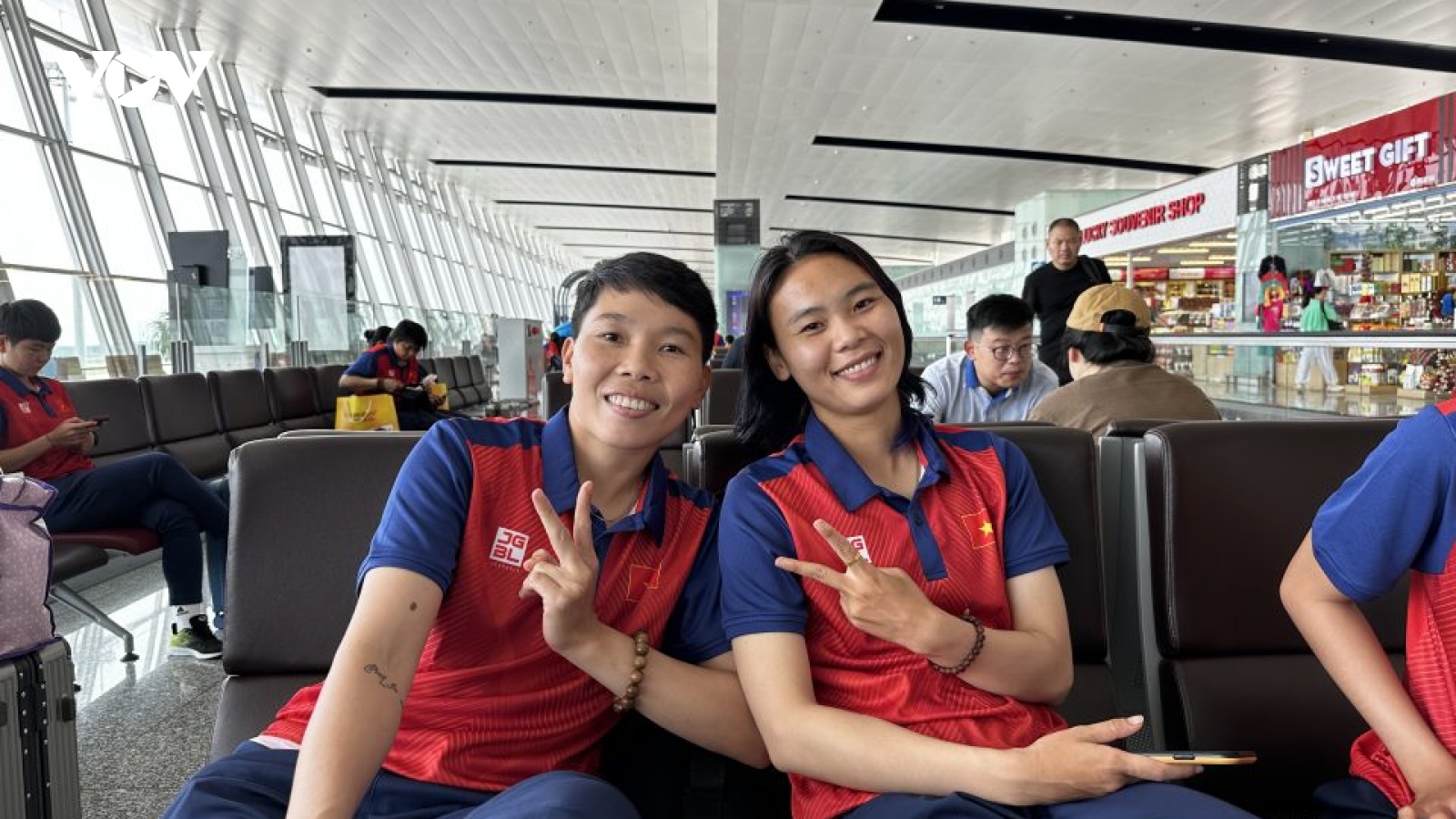 ĐT nữ Việt Nam khởi hành tới Trung Quốc, bắt đầu chinh phục thử thách ASIAD 19