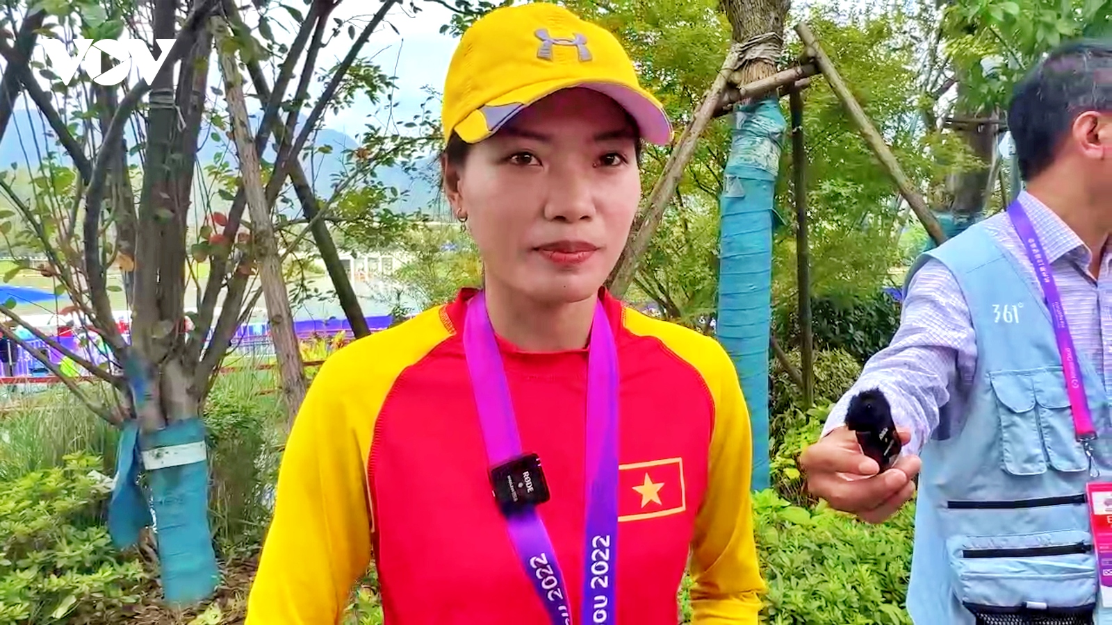 Nữ VĐV Việt Nam xúc động khi giành huy chương ở lần đầu tham dự ASIAD