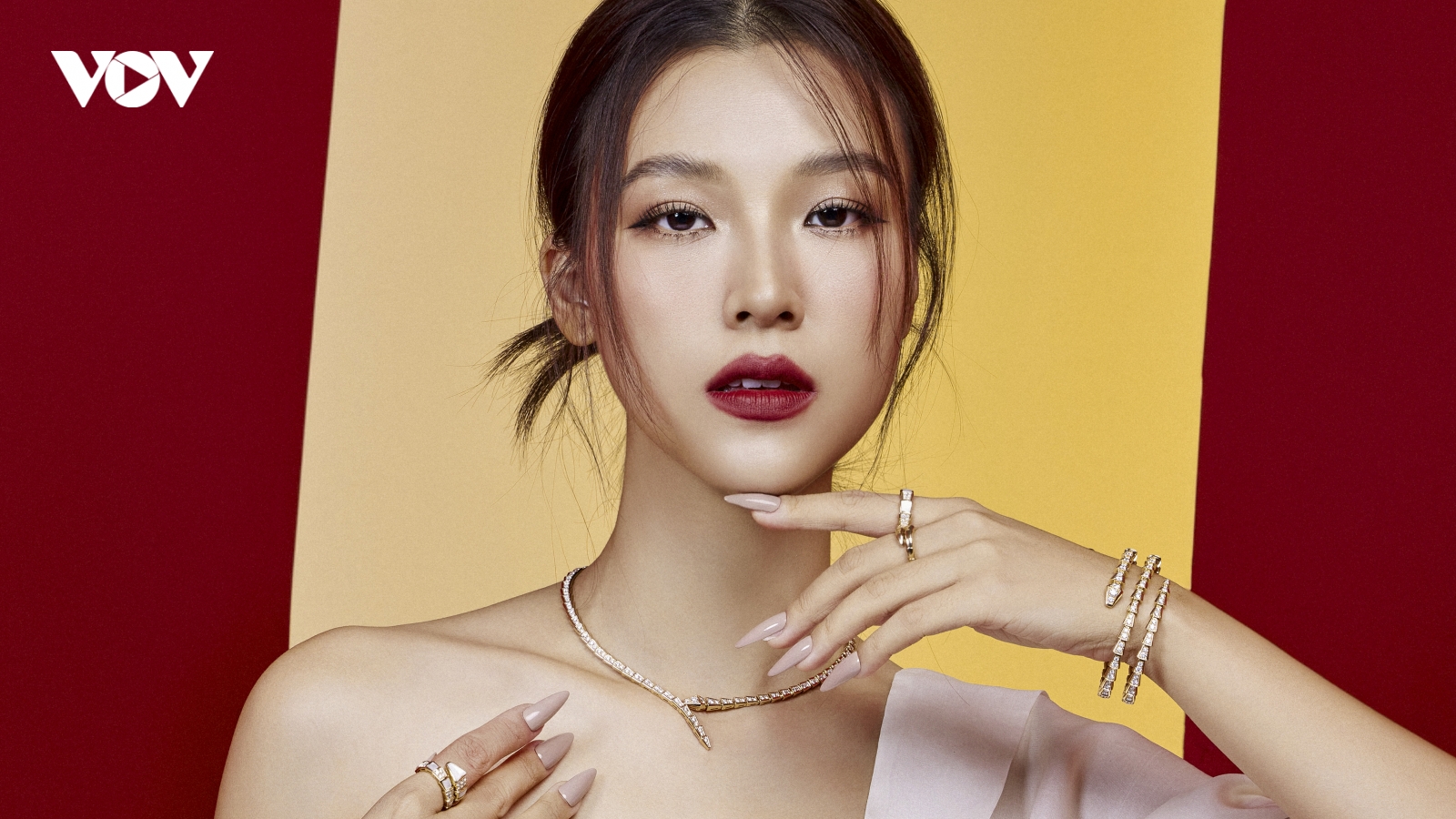 Hoàng Oanh áp lực khi tham gia “Chị đẹp đạp sóng rẽ gió”