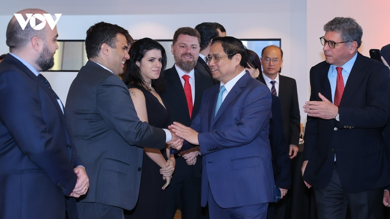 Thủ tướng Chính phủ Phạm Minh Chính tọa đàm với doanh nghiệp Brazil