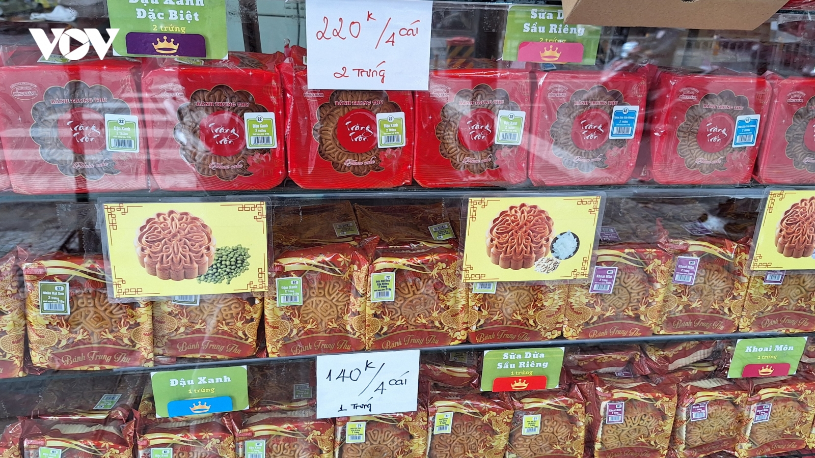 Bánh trung thu ở TP.HCM thưa vắng khách